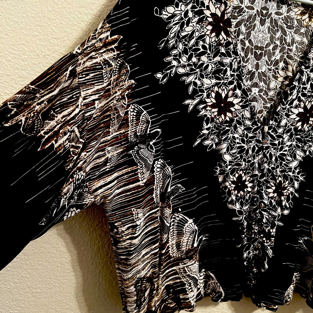 FREE PEOPLE ❤️ Brown, Black & White design with birds. Flattering Fit!